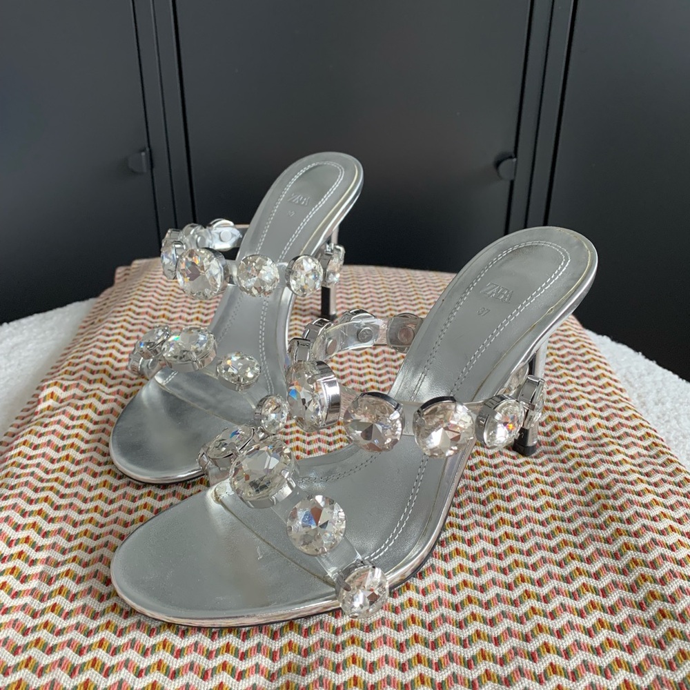 *NWOT* Zara Silver Rhinestone Heeled Mules